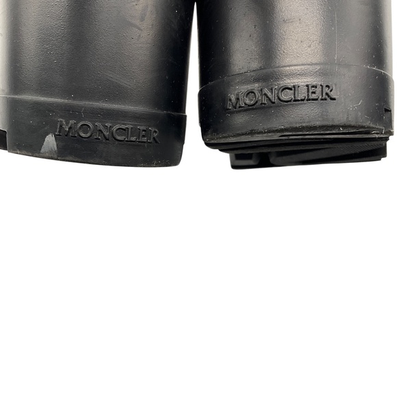 MONCLER BLACK LOGO EMBLEM RUBBER RAIN BOOTS - Picture 9 of 11